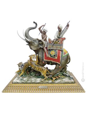 Figura de CAZA DEL TIGRE Estatua de porcelana Capodimonte hecha a mano Made in Italy Altura 60 cm